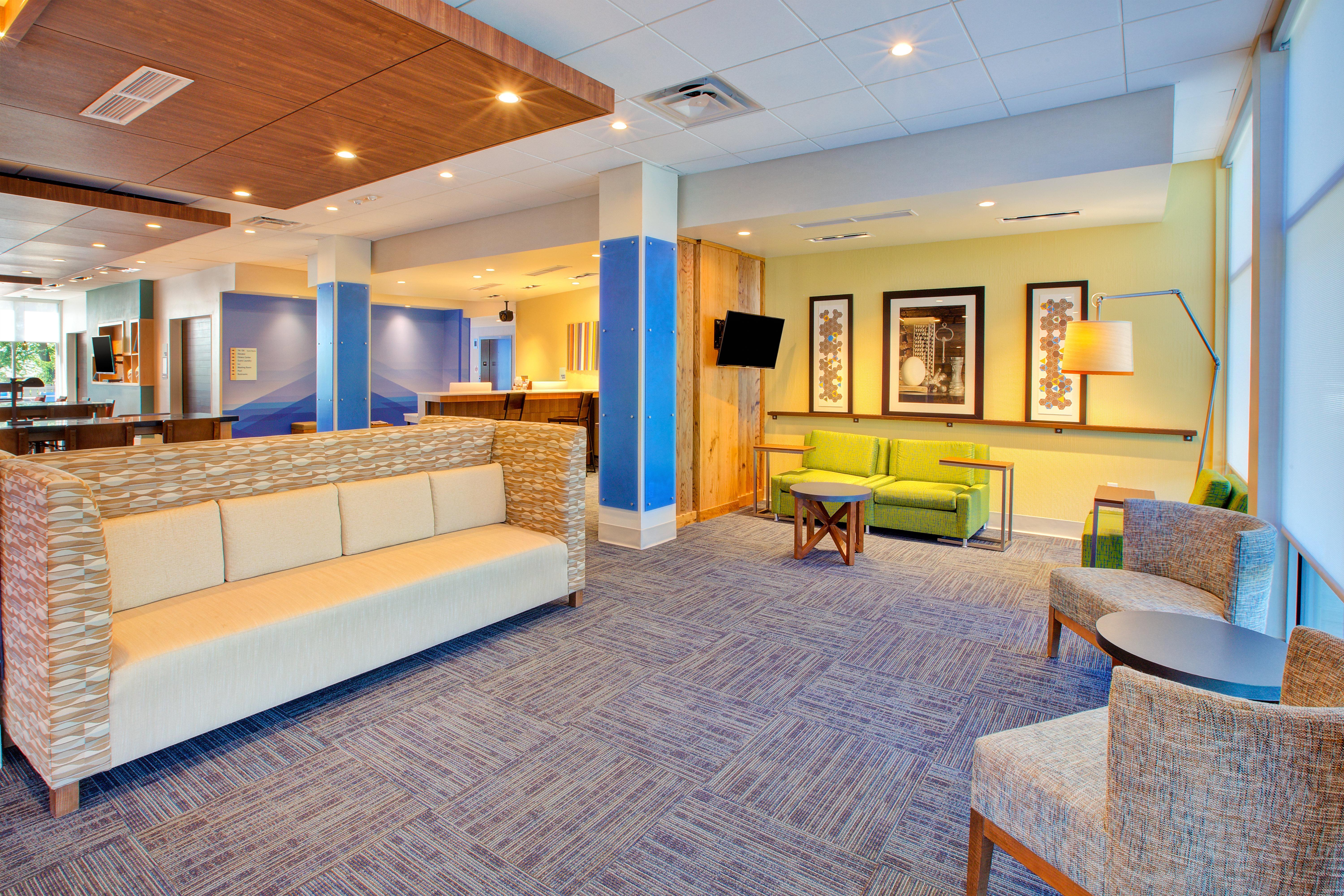 Hotel Express & By Ihg